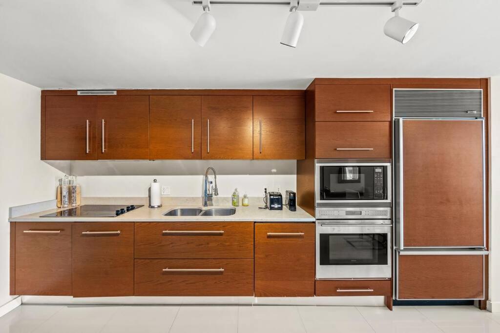 Iconbrickell Apartment Маями Екстериор снимка